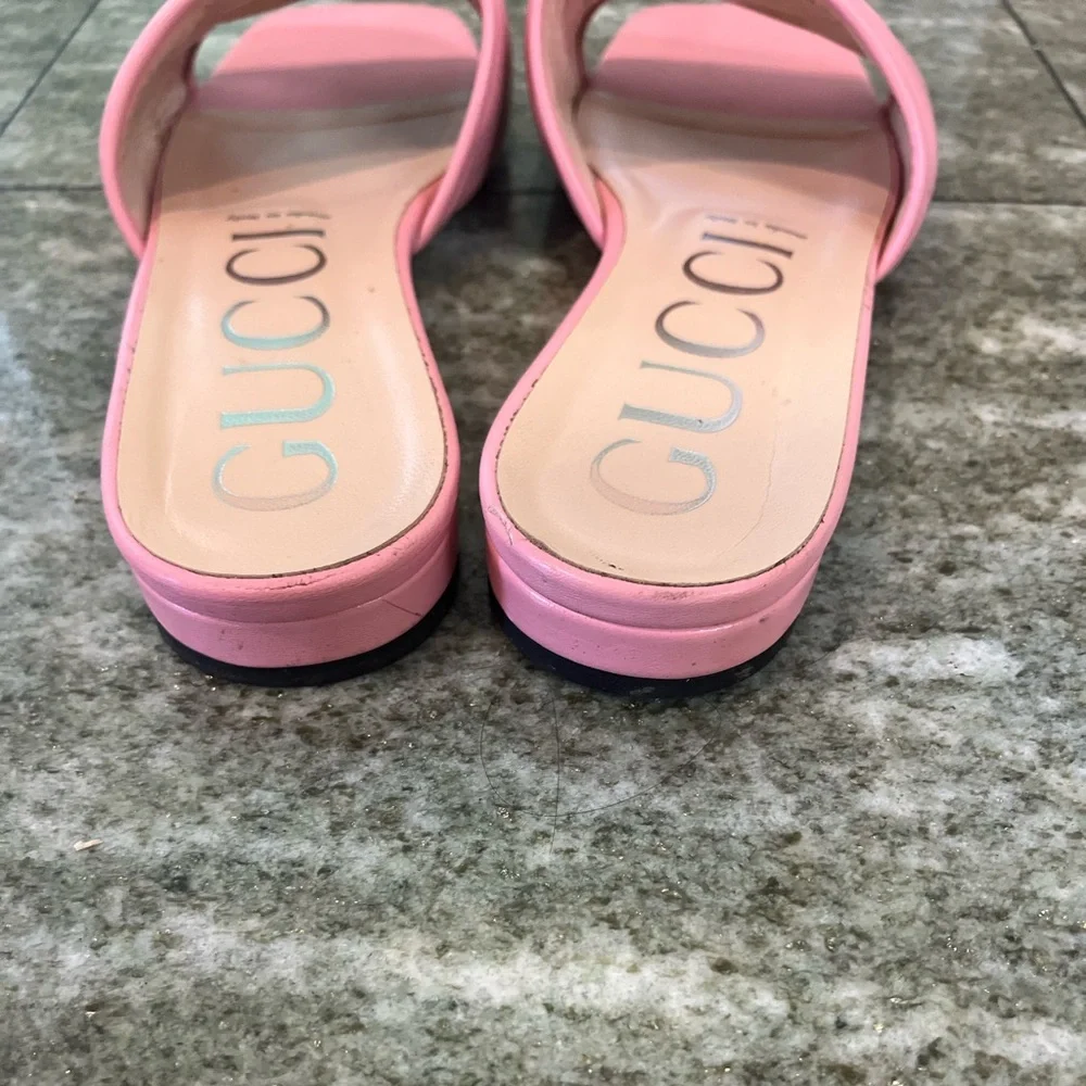Authentic Pastel Pink Gucci Sandals - Picture 2 of 4